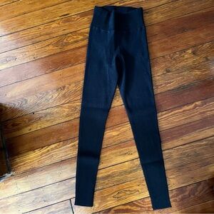ALO Yoga Thick Black Ribbed Leggings